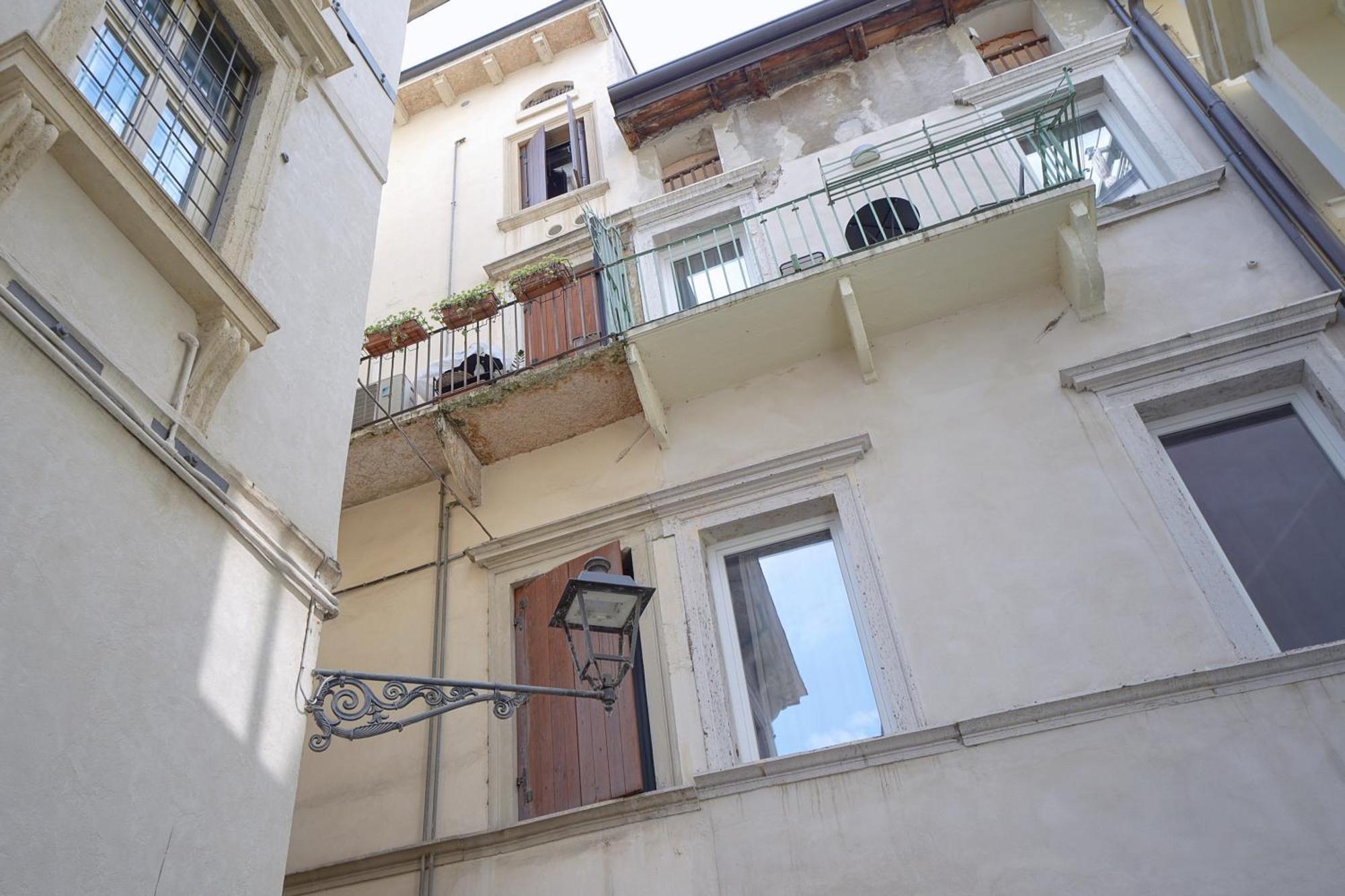 Palazzo Di Giulietta - Juliet'S Palace 维罗纳 外观 照片